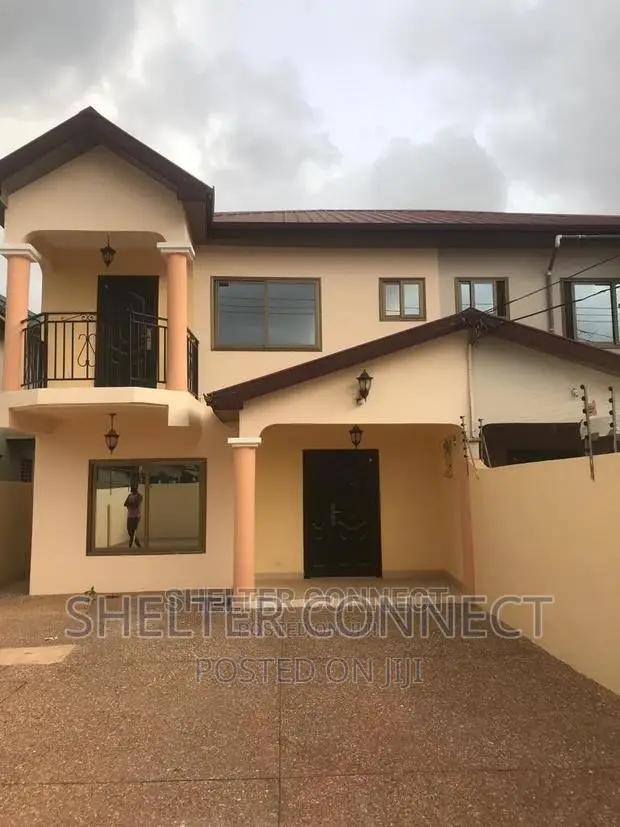 3bdrm Duplex in Abokobi for sale in Abokobi