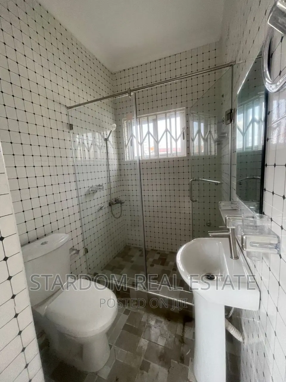 3bdrm Duplex in Spintex for rent in Spintex