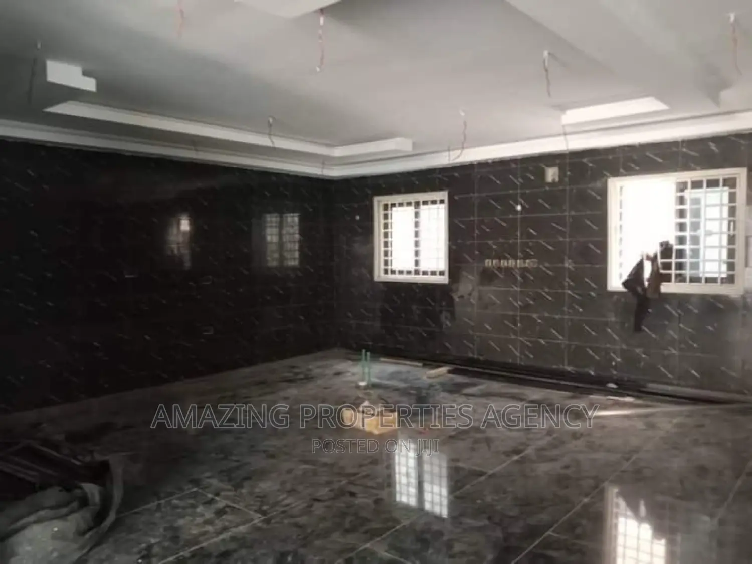 7bdrm Mansion in Adjiriganor for sale in Adjiriganor