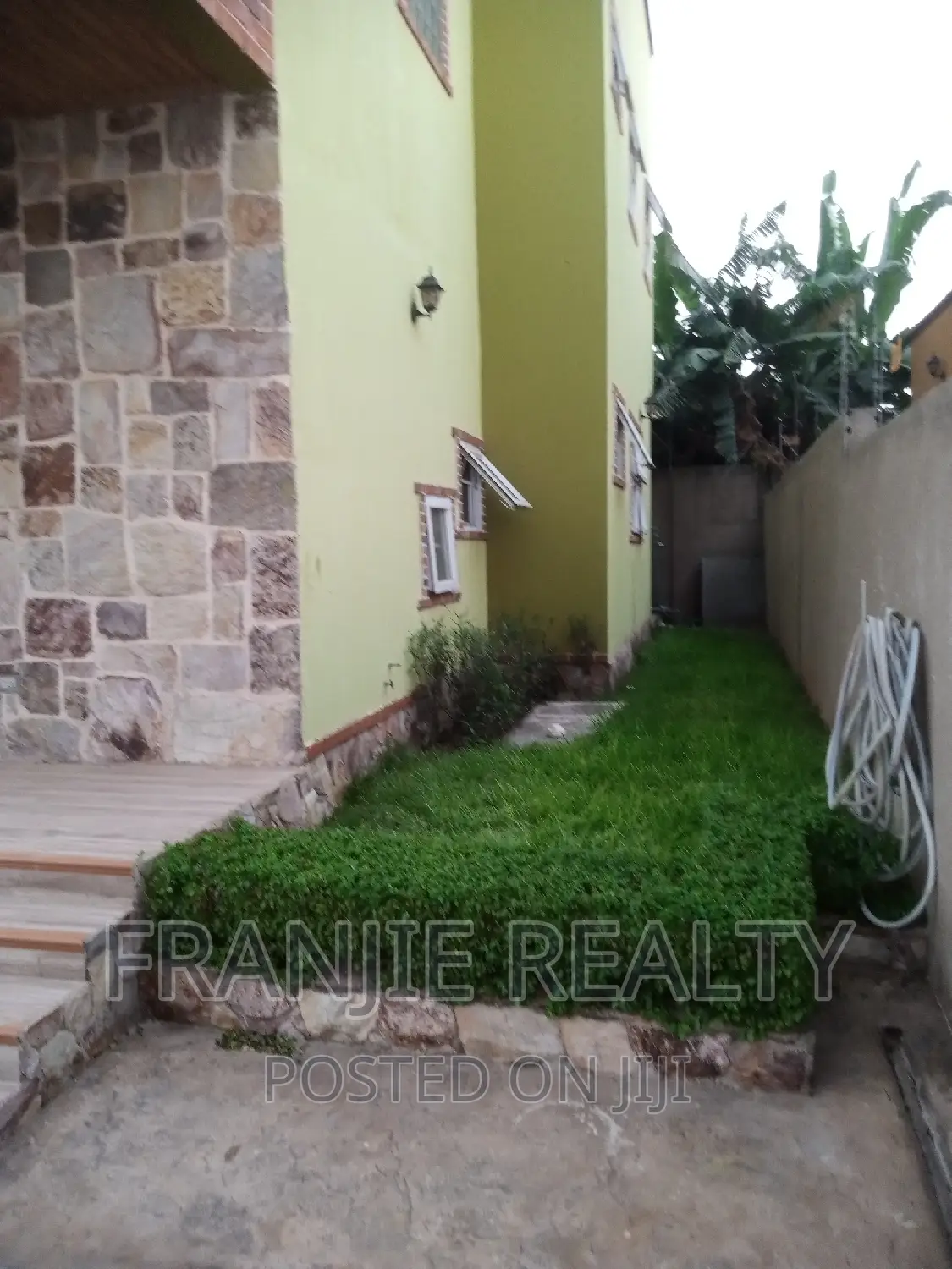 4bdrm House in Franjie Realty, West Hills Mall Area for sale in West Hills Mall Area