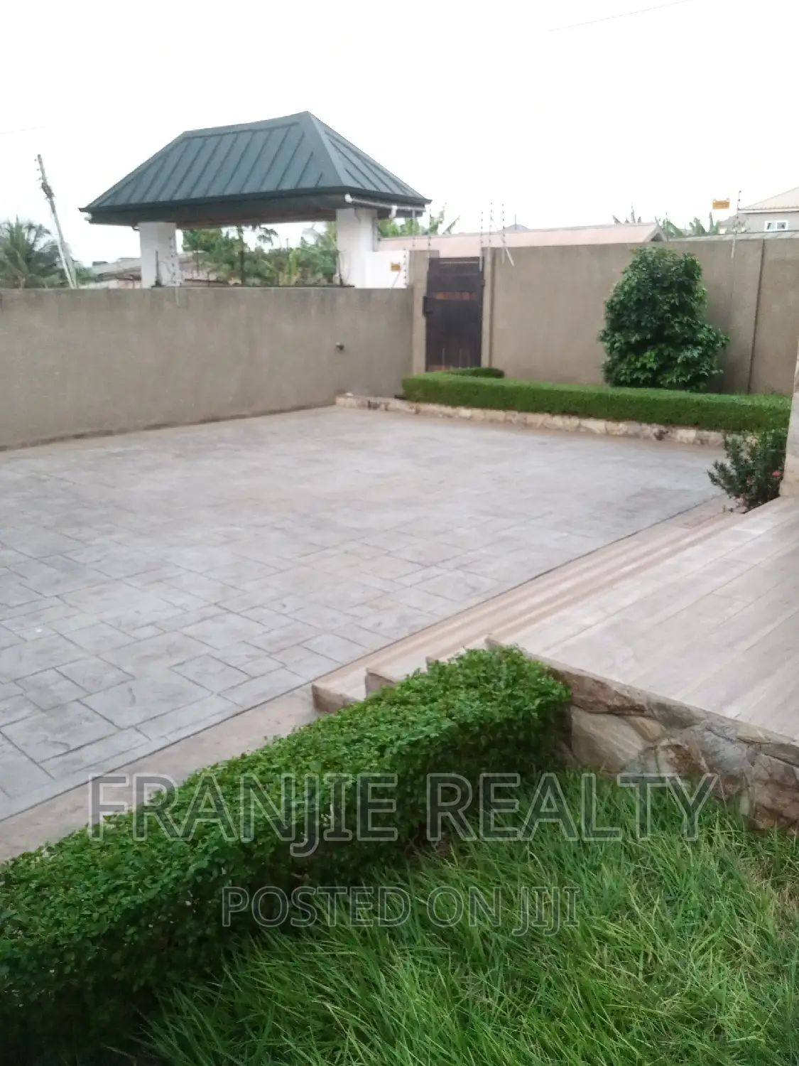 4bdrm House in Franjie Realty, West Hills Mall Area for sale in West Hills Mall Area