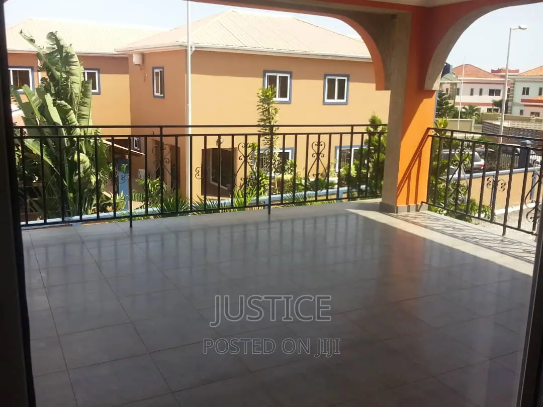 6bdrm Villa in Cantonments for sale in Cantonments