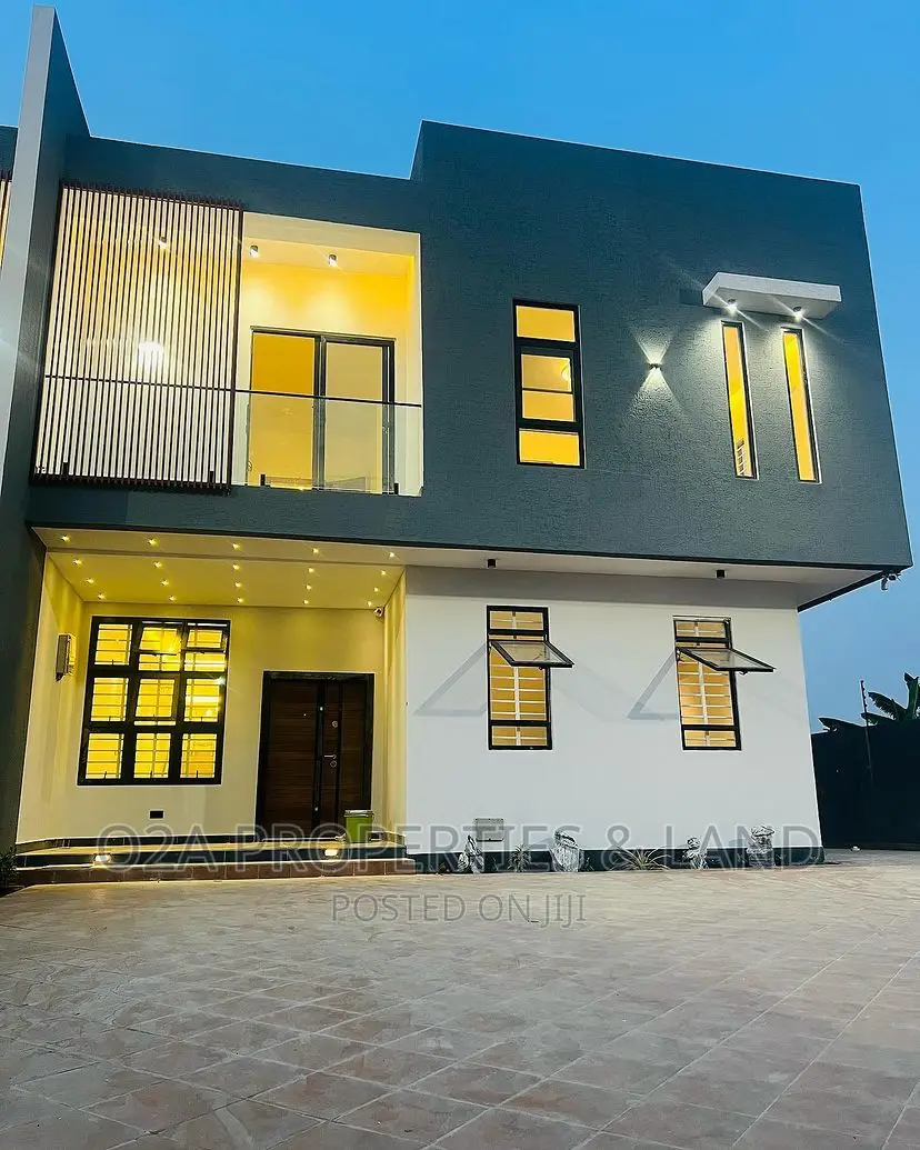 4bdrm House in Oyarifa Mall Area for sale in Oyarifa Mall Area