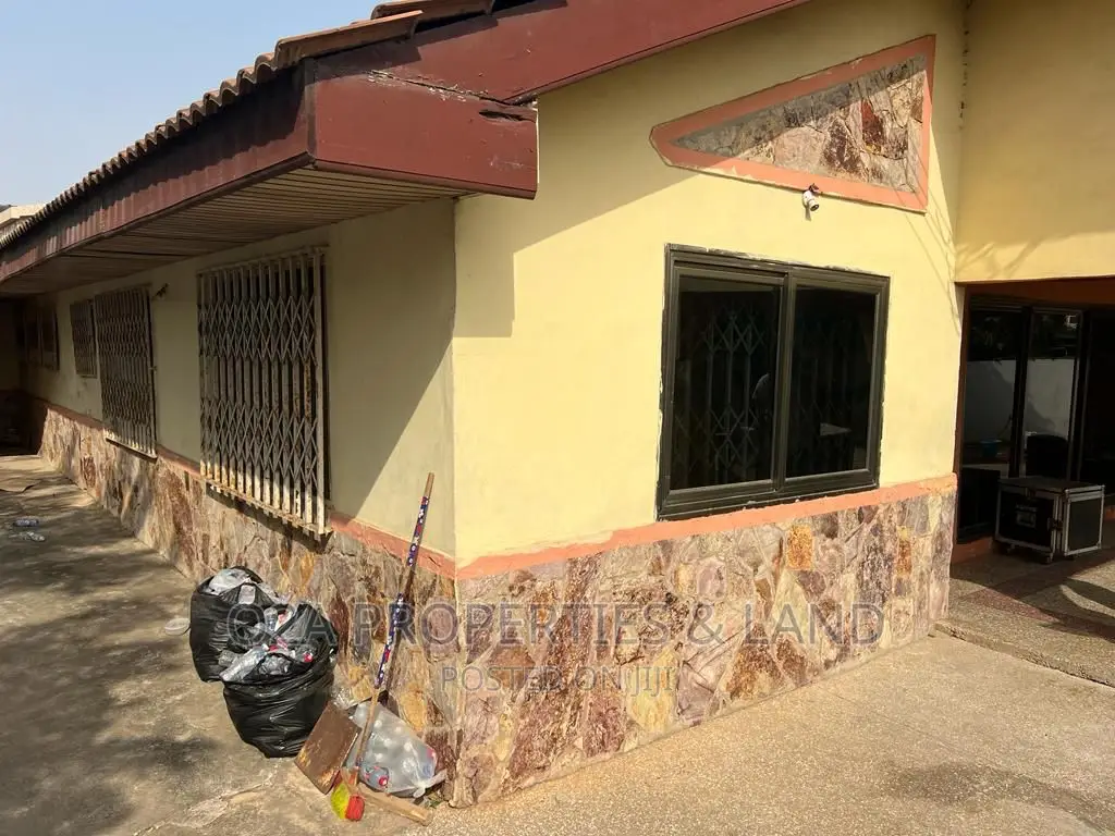 5bdrm House in Sharp Curve for sale in Sharp Curve
