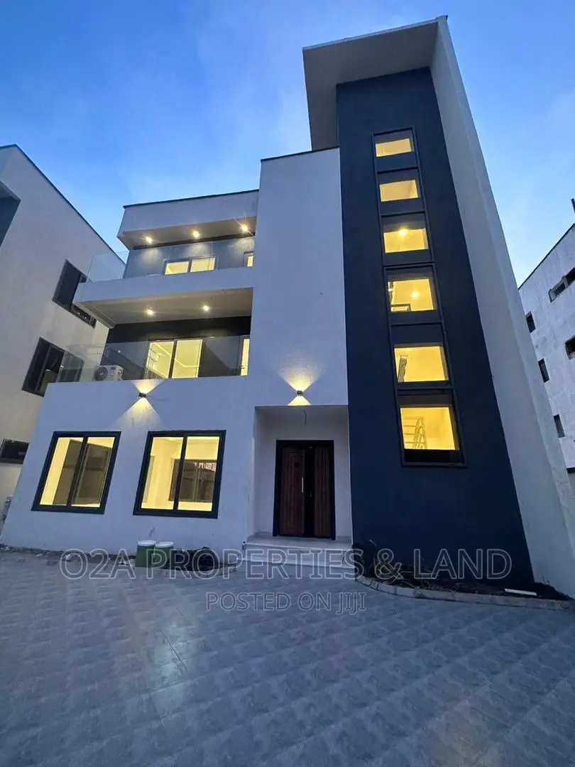 5bdrm House in A&C Mall Area for sale in A&C Mall Area