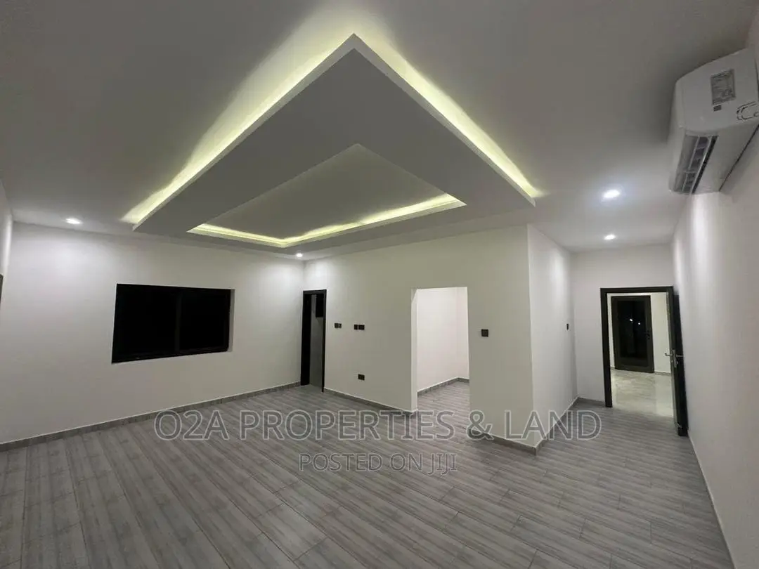5bdrm House in A&C Mall Area for sale in A&C Mall Area