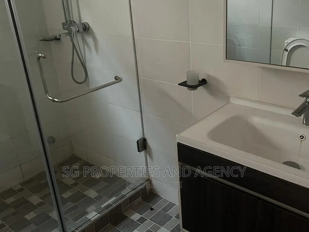 3bdrm House in Spintex Road for rent in Spintex