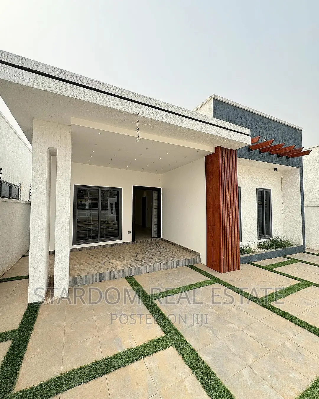 3bdrm Duplex in Lake Side Estate for sale in Lake Side Estate