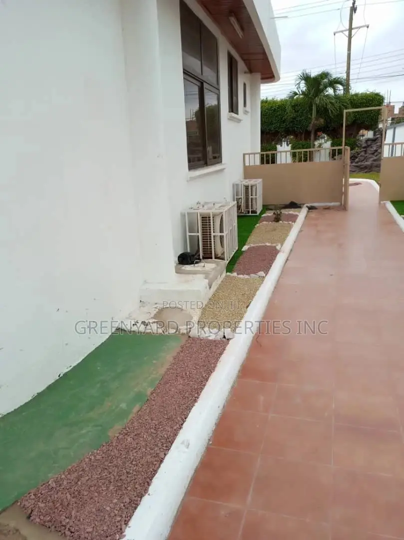 6bdrm House in East Legon for sale in East Legon