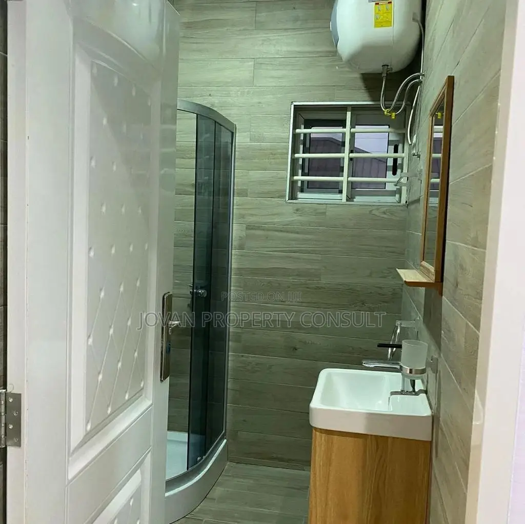3bdrm House in Pokuase for sale in Pokuase