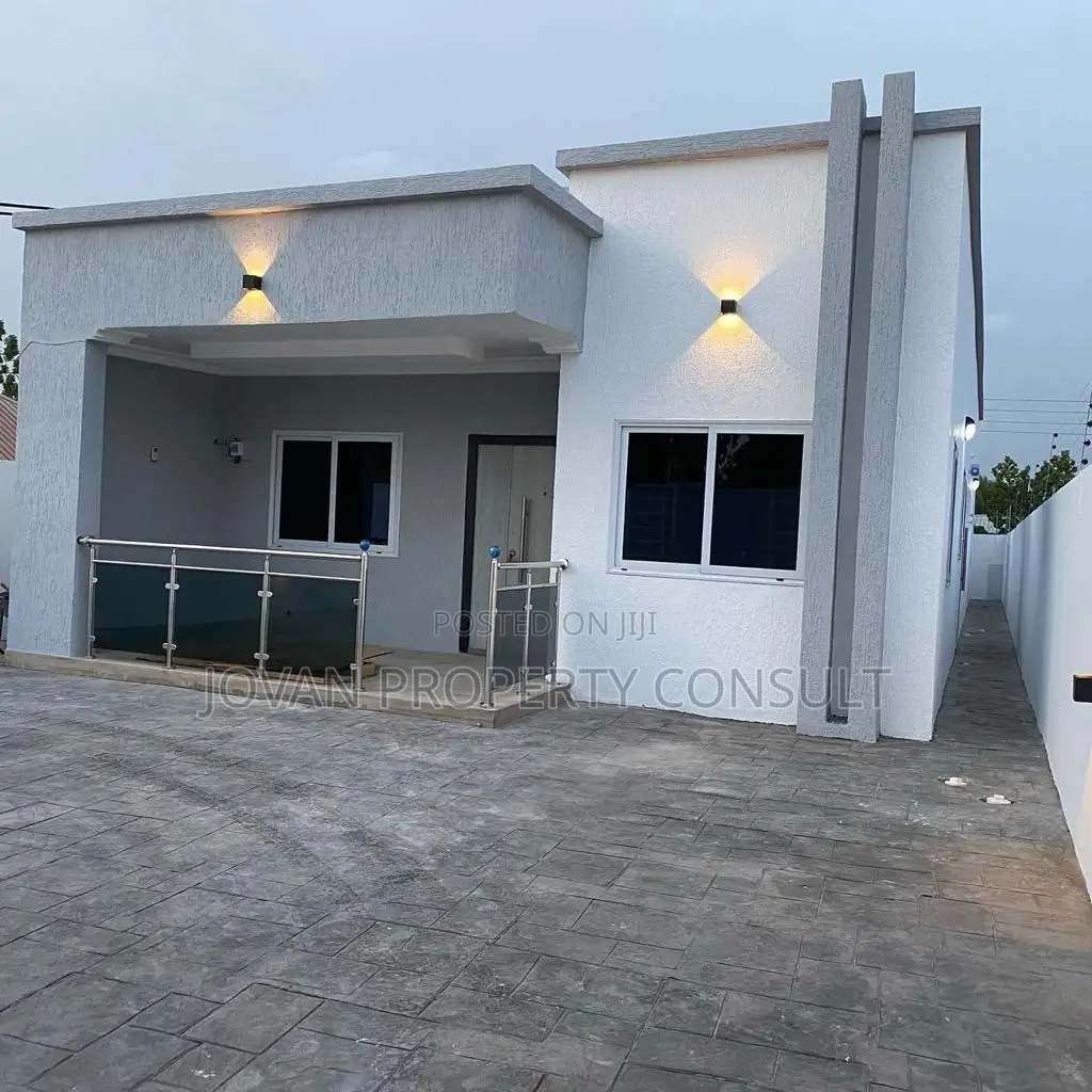 3bdrm House in Pokuase for sale in Pokuase