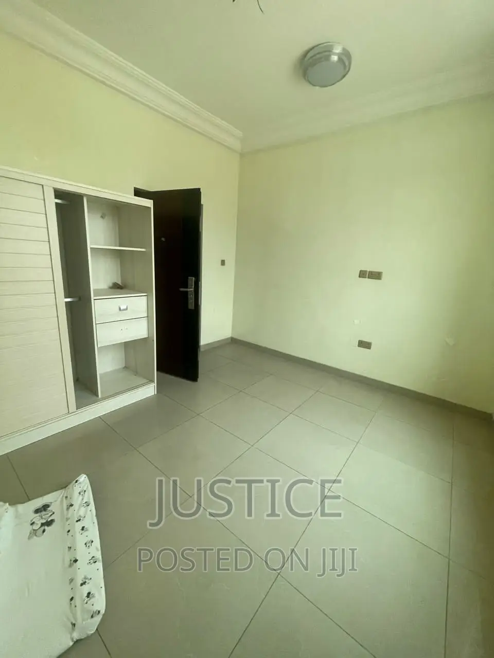 3bdrm Apartment in Ars East Legon for rent in East Legon