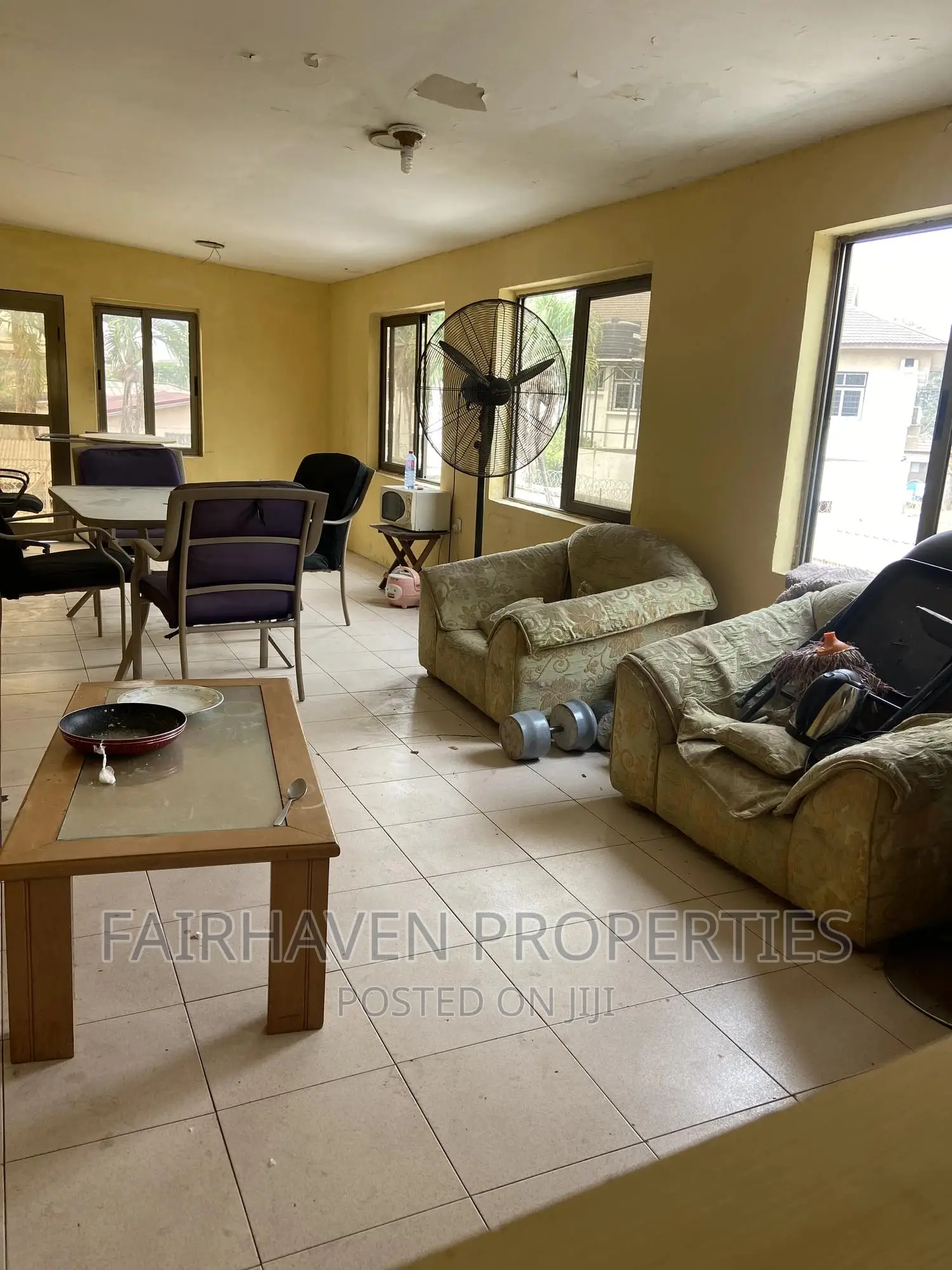 Furnished 15bdrm Block of Flats in Osu for sale in Osu