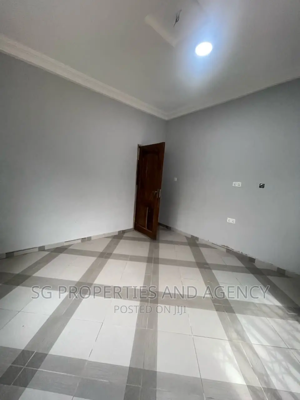 4bdrm House in Adonten, Danfa for sale in Danfa