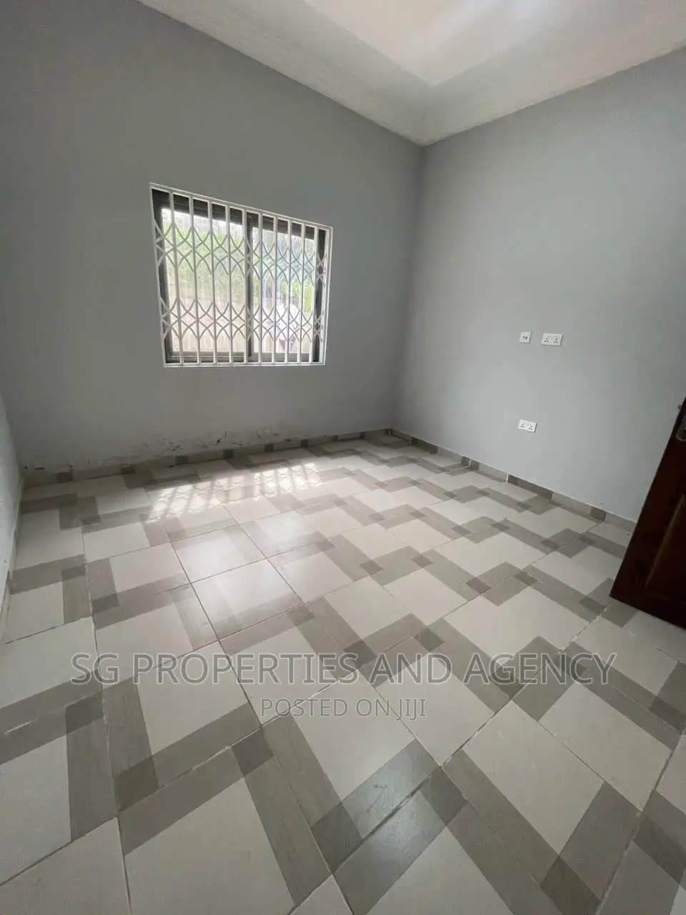 4bdrm House in Adonten, Danfa for sale in Danfa
