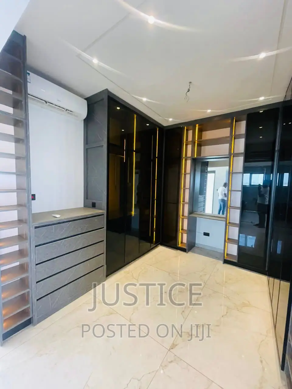 4bdrm Duplex in East Legon Hills for sale in East Legon