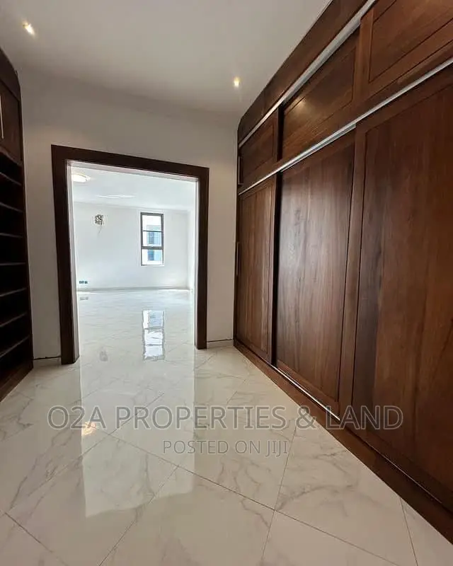 5bdrm House in American House for sale in American House