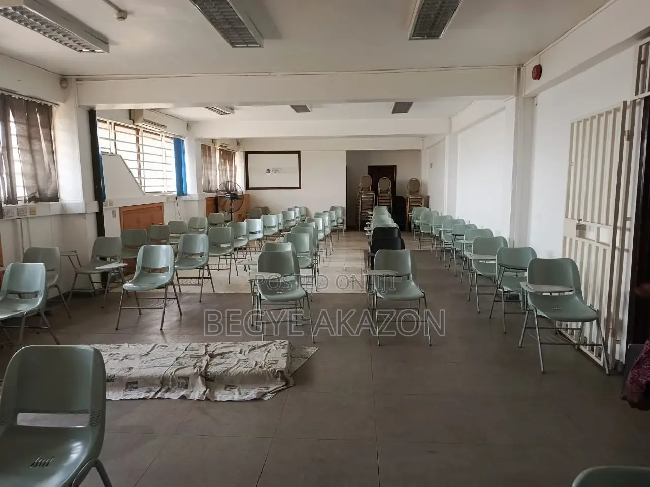 Commercial Building for Sale at Lapaz-Akweteyman in Achimota