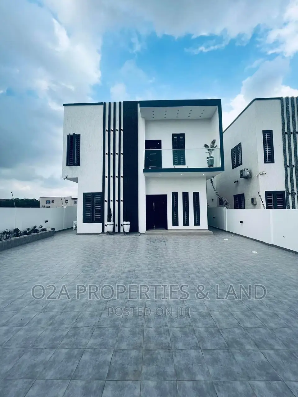 4bdrm House in A&C Mall Area for sale in A&C Mall Area