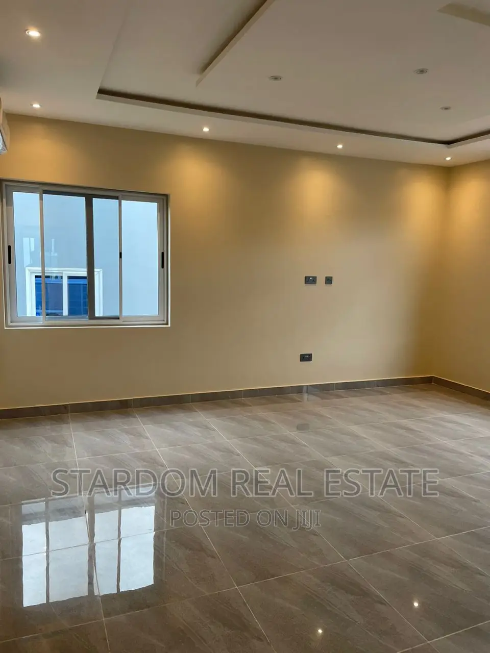 4bdrm Duplex in Oyarifa for rent in Oyarifa