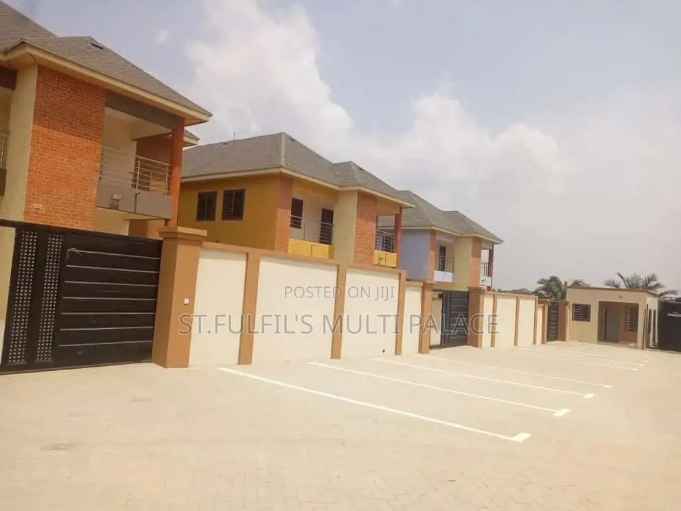 4bdrm House in Pantang Road, Adenta for rent in Adenta