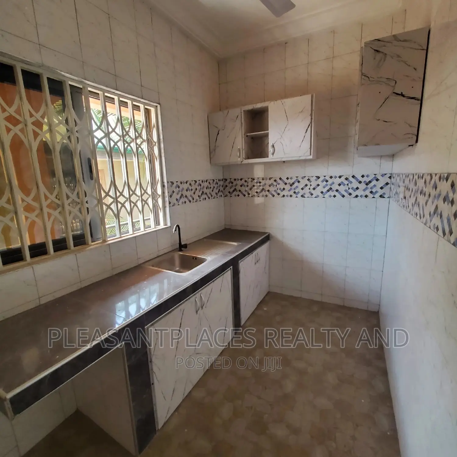 1bdrm Apartment in Pleasantplaces, East Legon for rent in East Legon