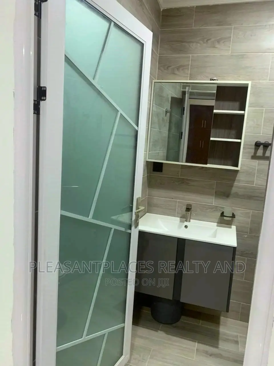 Furnished 3bdrm House in Pleasantplaces, Spintex for sale in Spintex