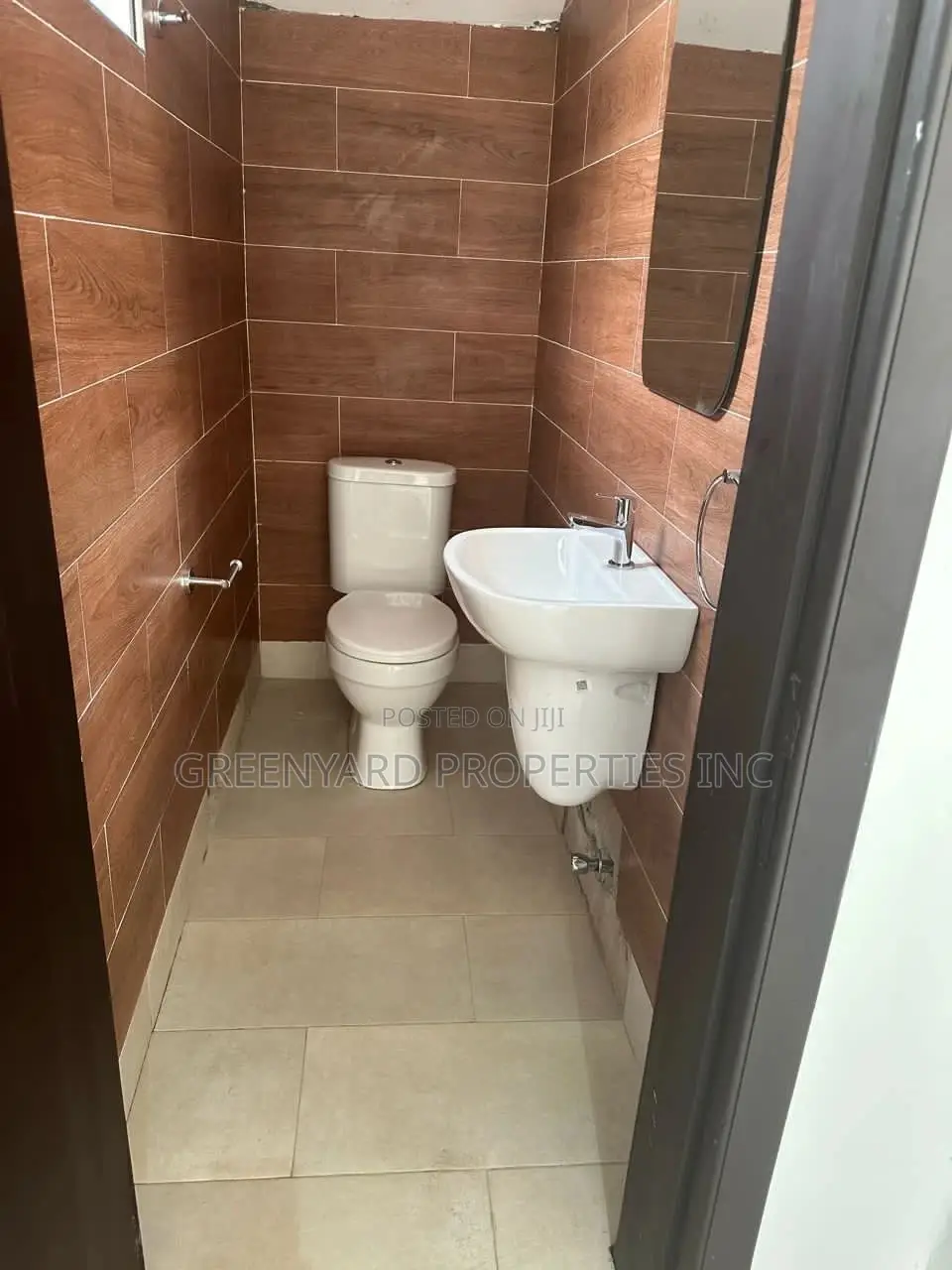 4bdrm Townhouse / Terrace in Cantonments for rent in Cantonments