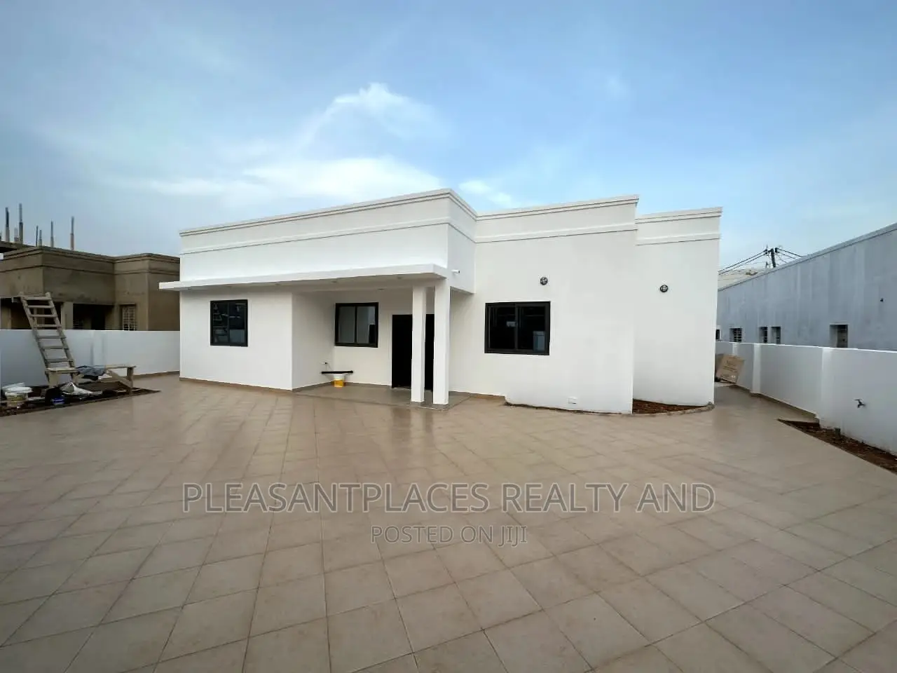 3bdrm House in Pleasantplaces, East Legon for sale in East Legon