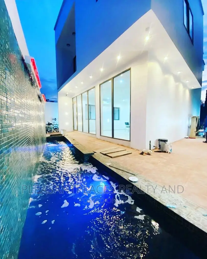 Furnished 3bdrm Duplex in Pleasantplaces, Spintex for sale in Spintex