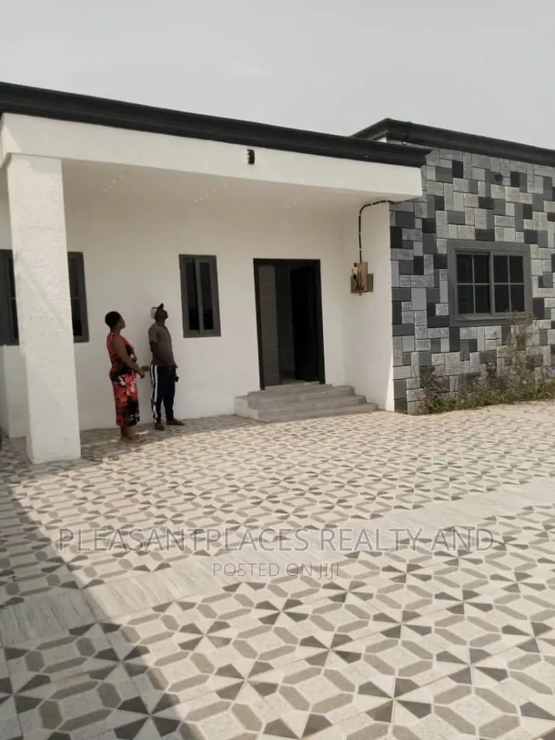 3bdrm House in Pleasantplaces, New Legon for sale in New Legon