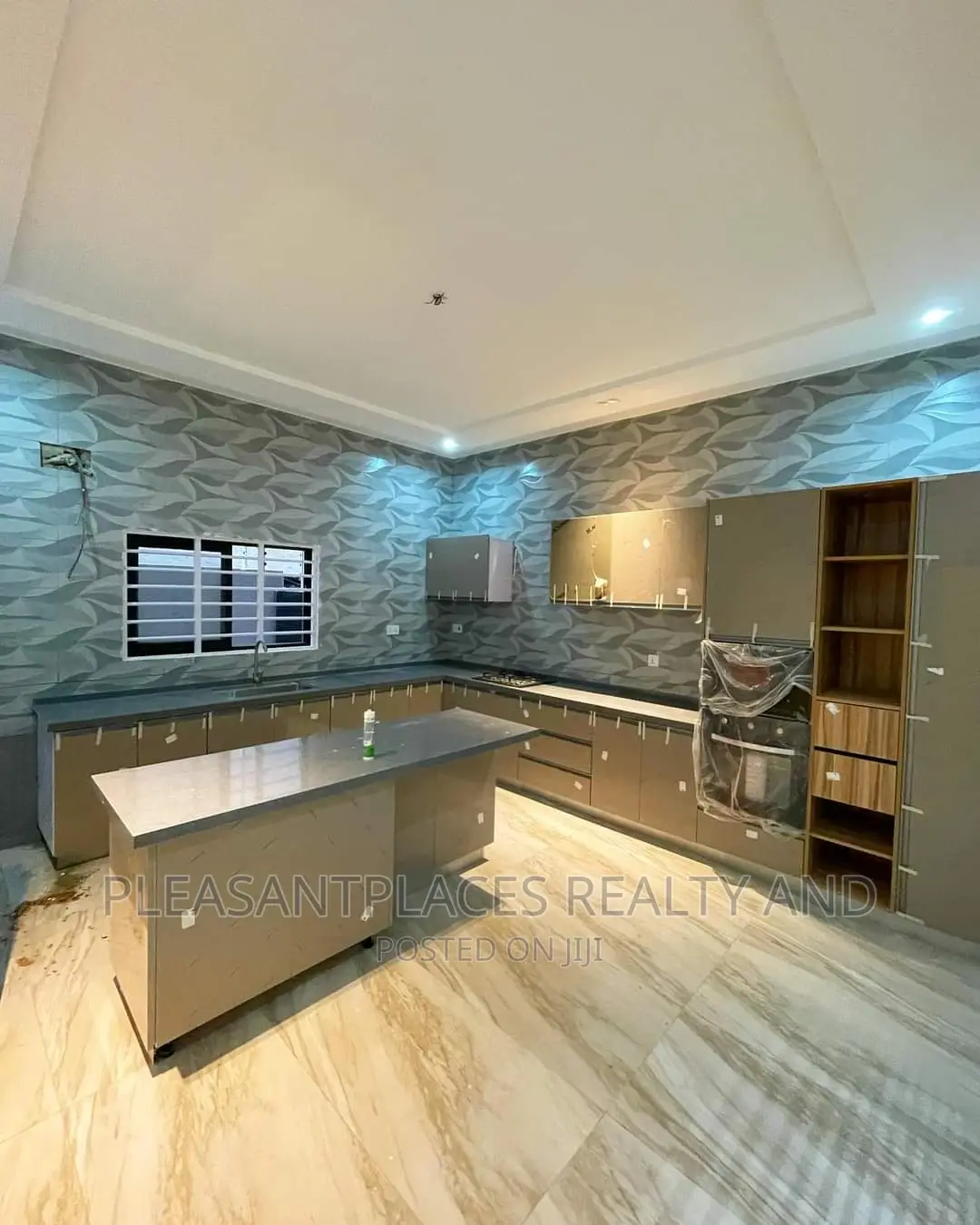4bdrm Duplex in Pleasantplaces, Adjiriganor for rent in Adjiriganor