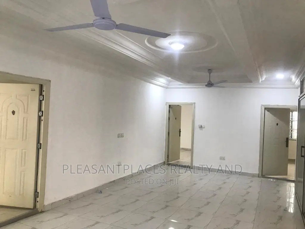 6bdrm House in Pleasantplaces, Pokuase for rent in Pokuase