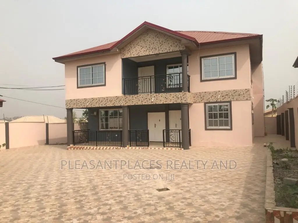 6bdrm House in Pleasantplaces, Pokuase for rent in Pokuase