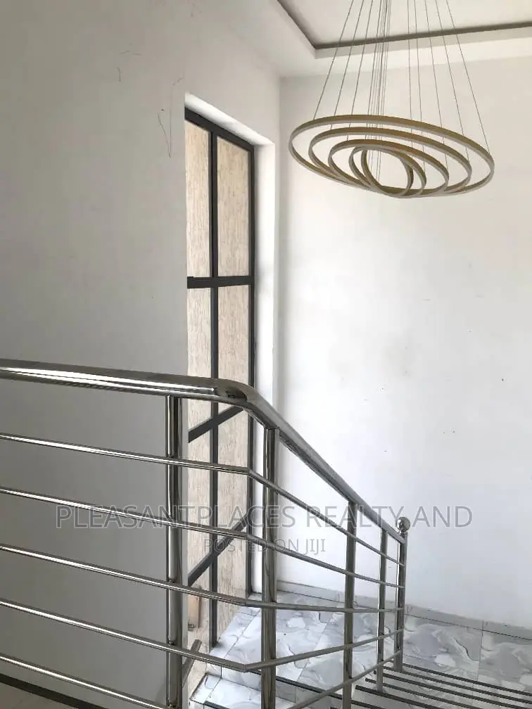 6bdrm Duplex in Pleasantplaces, Accra Metropolitan for rent in Accra Metropolitan
