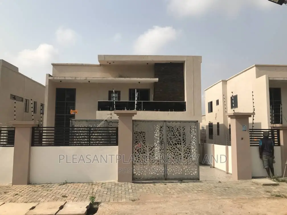 6bdrm Duplex in Pleasantplaces, Accra Metropolitan for rent in Accra Metropolitan