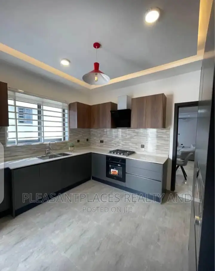 4bdrm Duplex in Pleasantplaces, Spintex for sale in Spintex