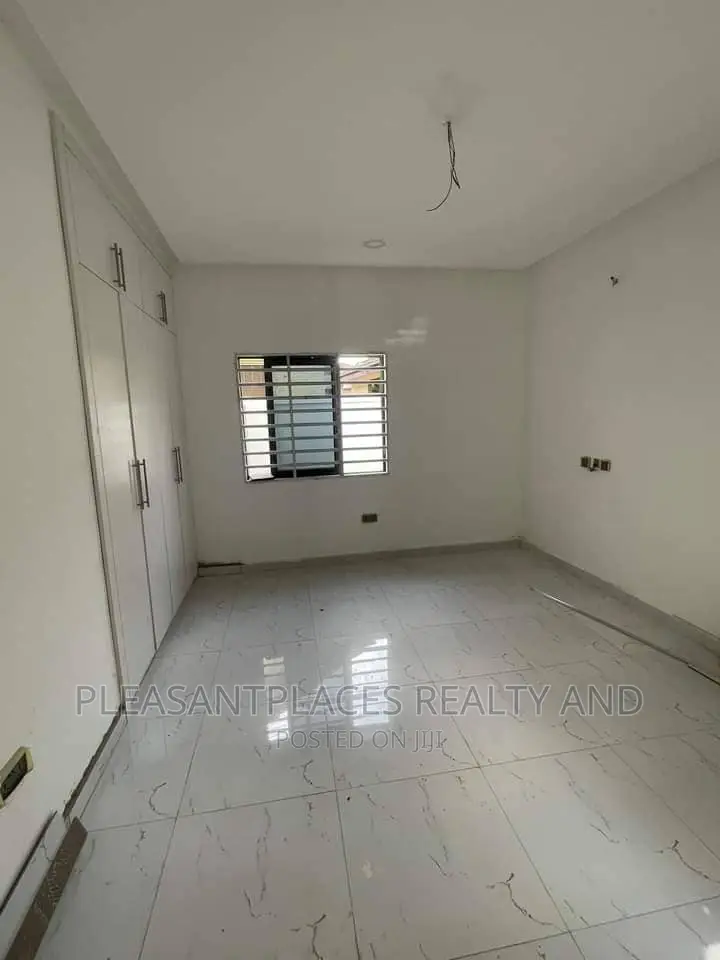 4bdrm Duplex in Pleasantplaces, Spintex for sale in Spintex