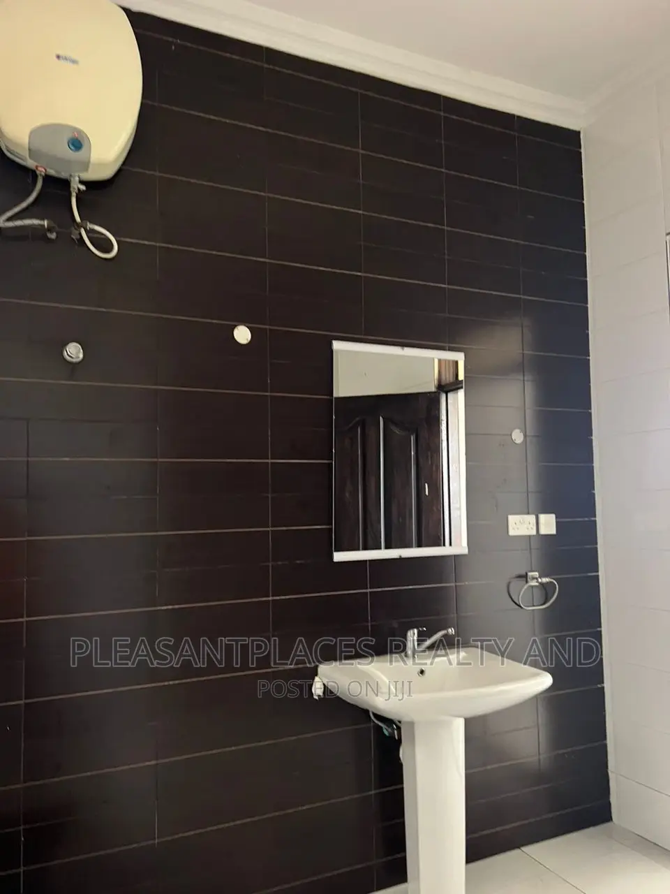 3bdrm House in Pleasantplaces, School Junction for rent in School Junction