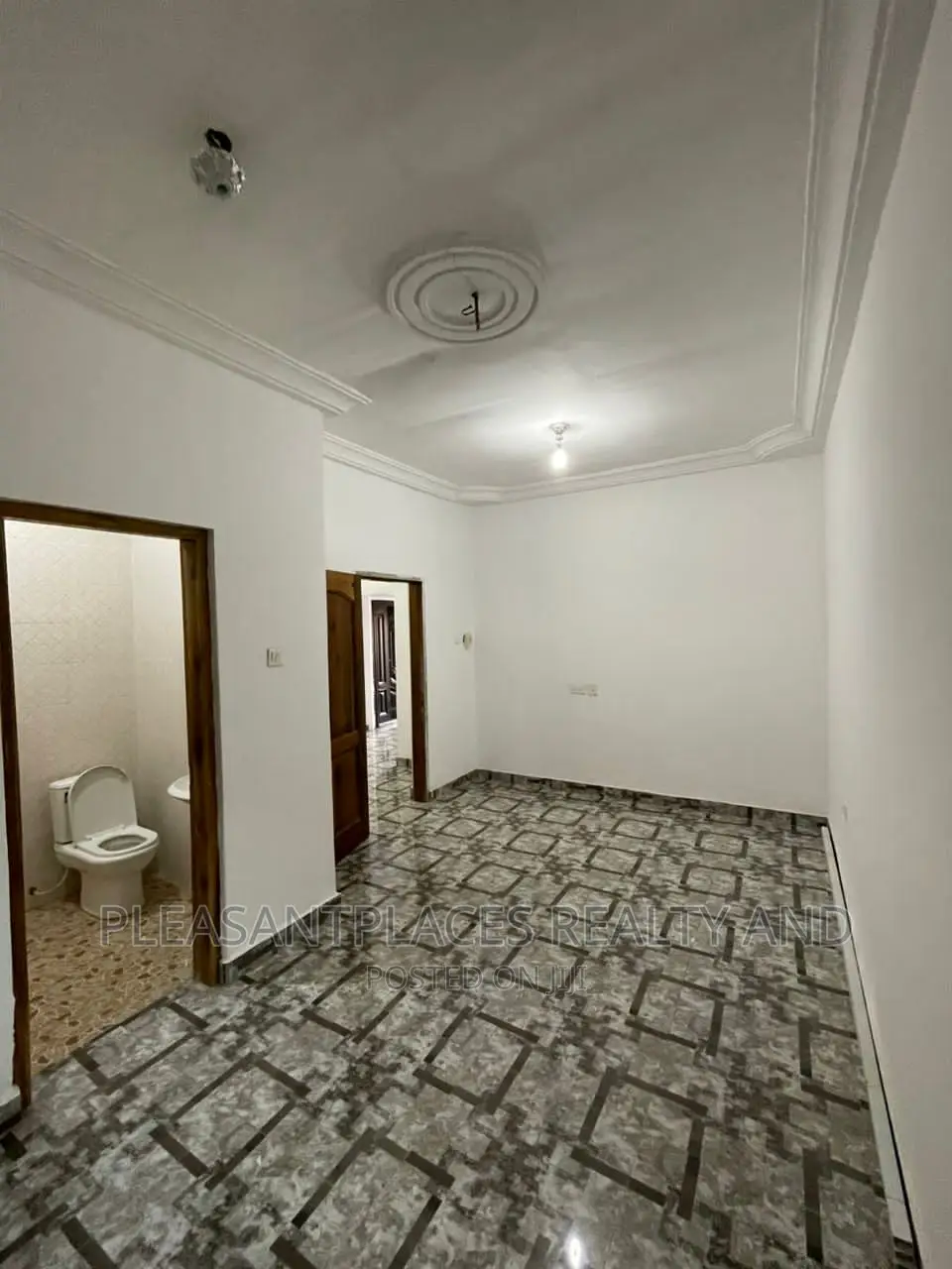 2bdrm Apartment in Pleasantplaces, Oyarifa for rent in Oyarifa