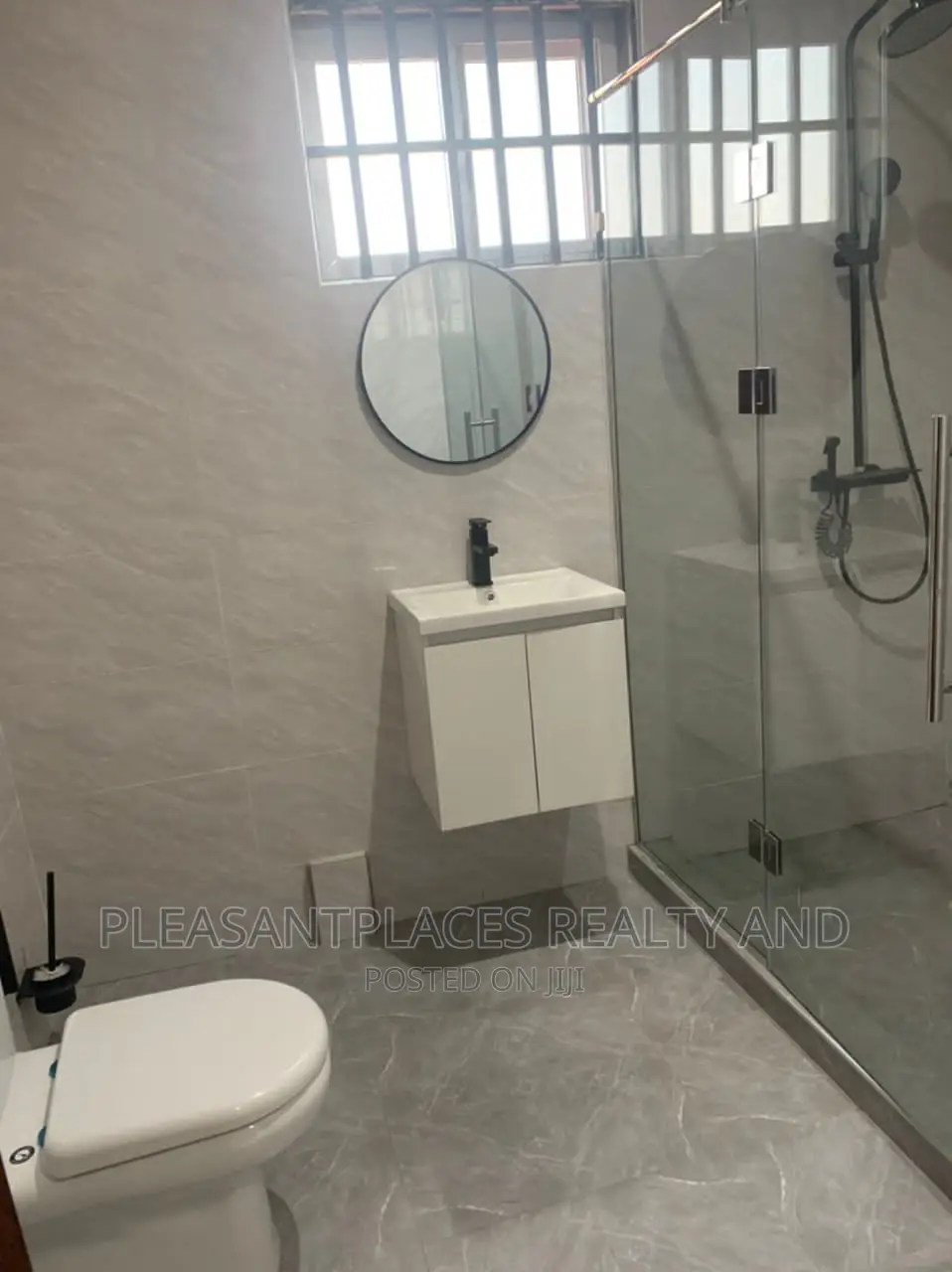 2bdrm Apartment in Pleasantplaces, West Legon for rent in West Legon