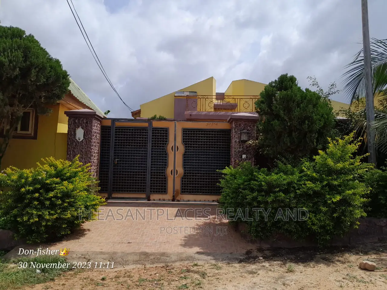 4bdrm House in Pleasantplaces, Ablekuma for rent in Ablekuma