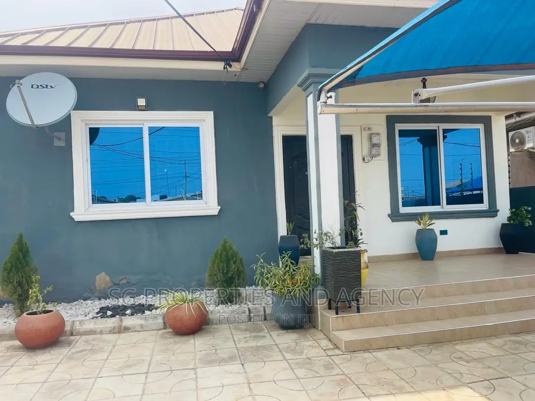 3bdrm House in Batsonaa, Spintex for rent in Spintex