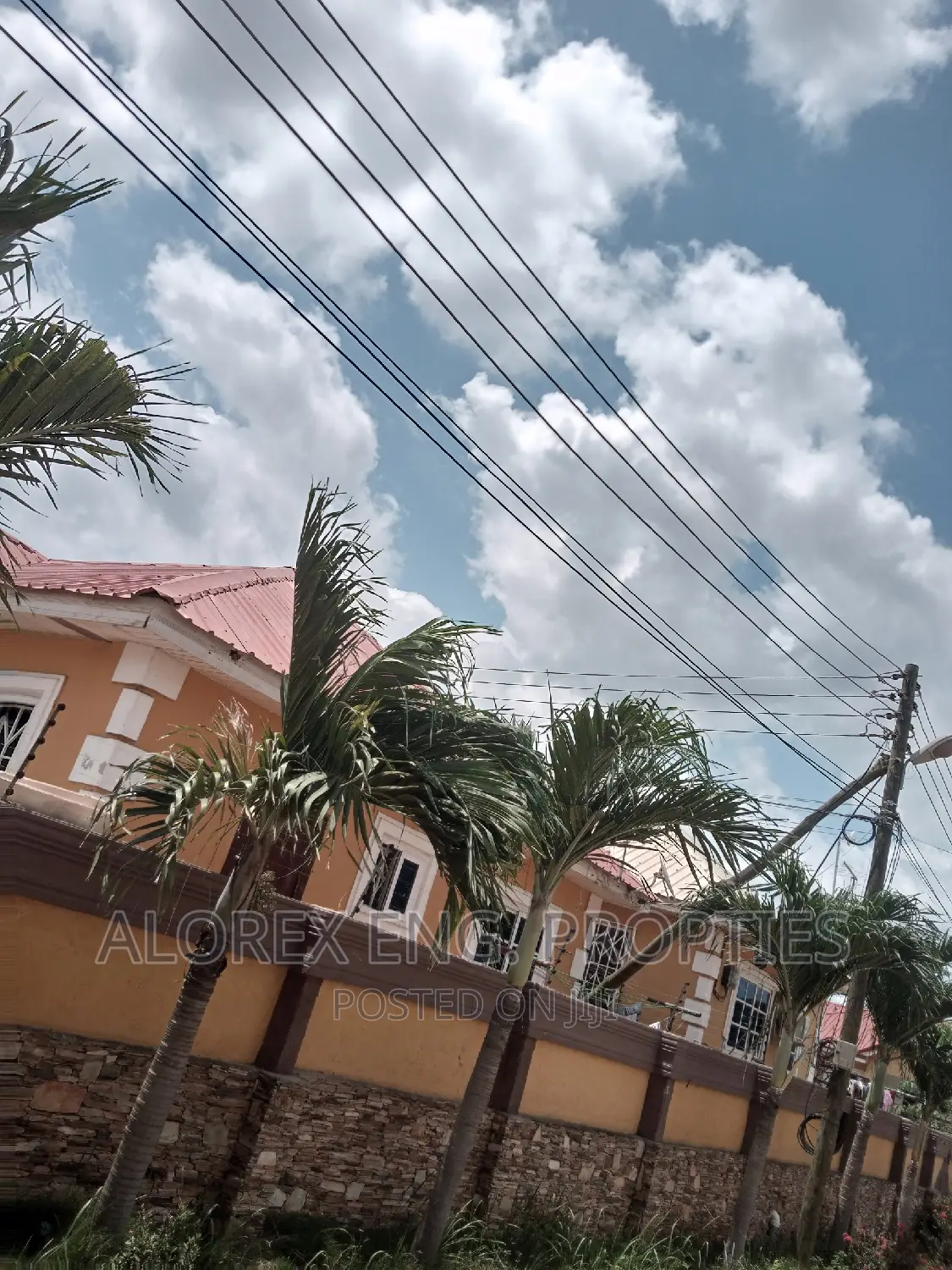 3bdrm House in Self Compound, Oyarifa for rent in Oyarifa