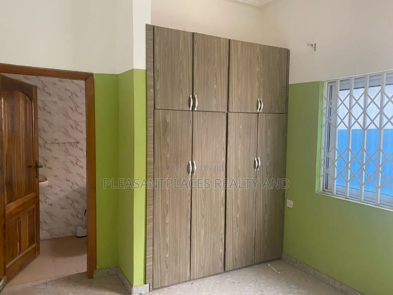 5bdrm House in Pleasantplaces, Pokuase for rent in Pokuase