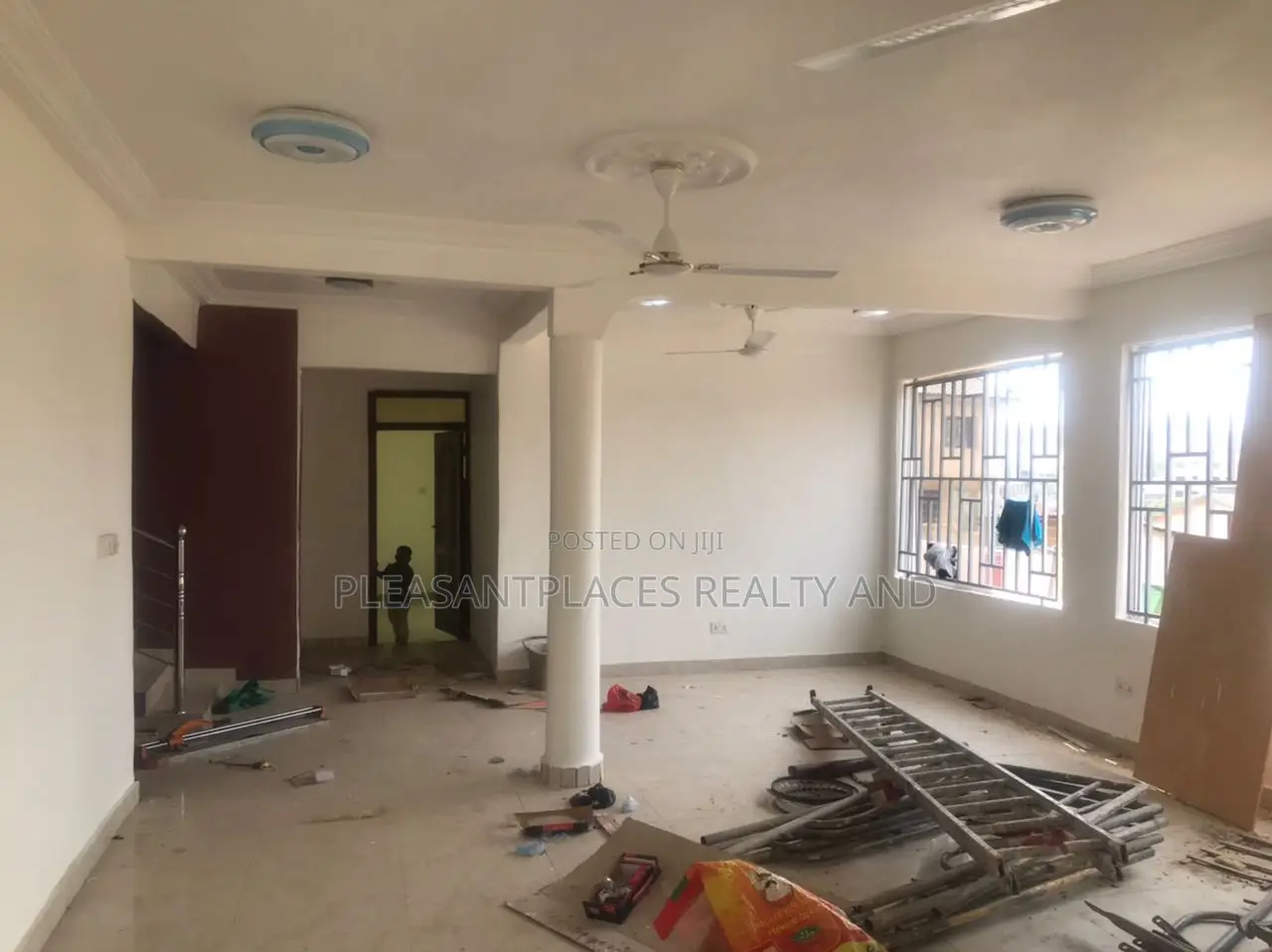 5bdrm Duplex in Pleasantplaces, Taifa-Burkina for rent in Taifa-Burkina