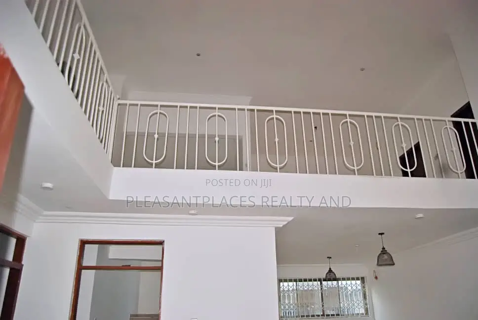 5bdrm Duplex in Pleasantplaces, Ofankor for rent in Ofankor