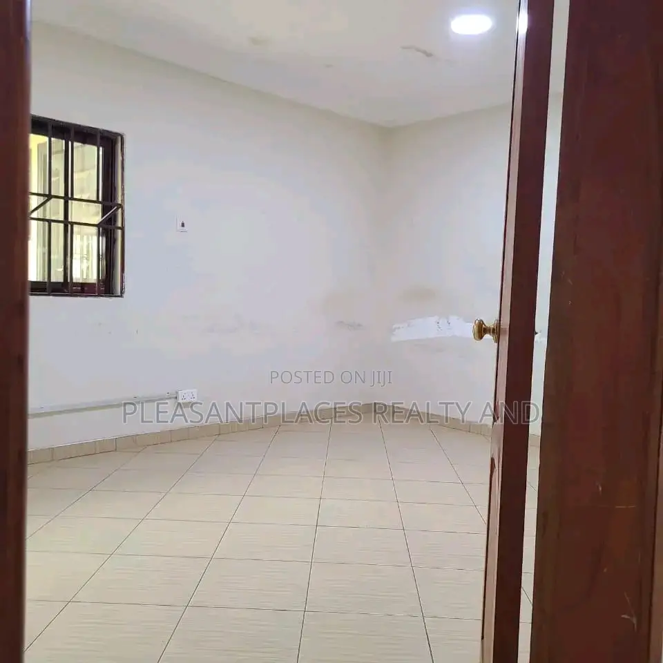 4bdrm House in Pleasantplaces, West Legon for rent in West Legon