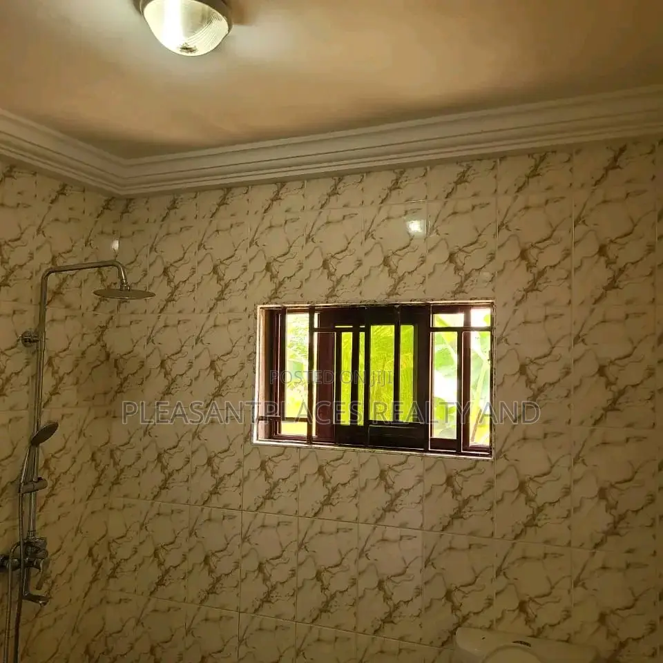 4bdrm House in Pleasantplaces, West Legon for rent in West Legon