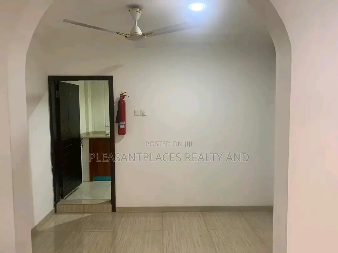 2bdrm Apartment in Pleasantplaces, Dzorwulu for rent in Dzorwulu